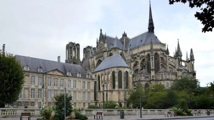 Logement étudiant à Reims : découvrez les avantages de la location d'un logement étudiant